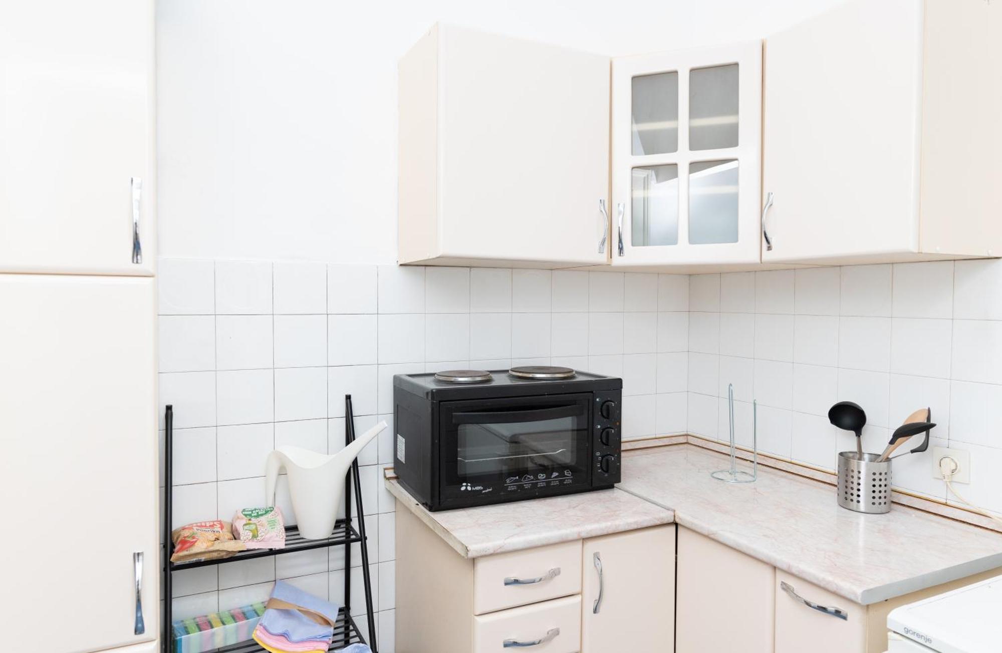 85M Large, Bright And Cozy Bona Apartment Lägenhet Belgrad